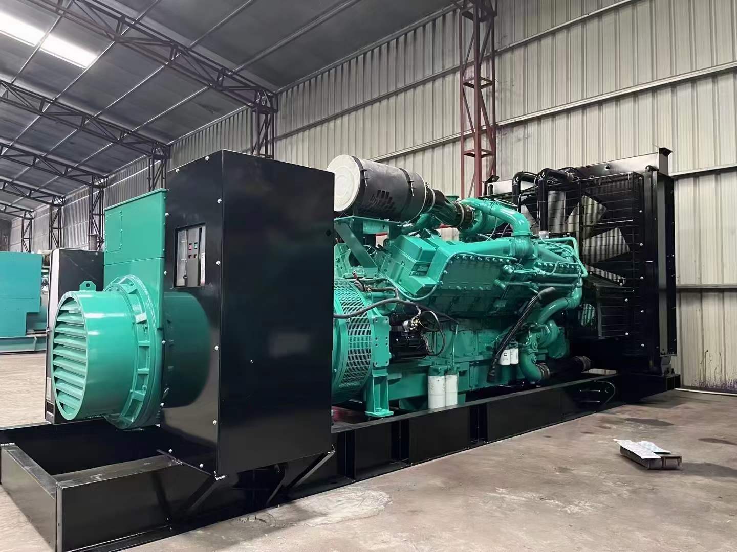 石嘴山如何降低 800kW 柴油发电机输出电流的波动？